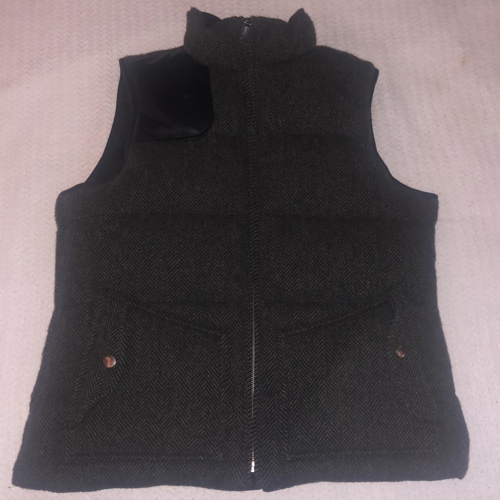 Ralph Lauren • Reversible Puffer Vest Featuring Leather Trim Detailing